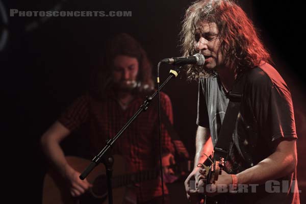 THE WAR ON DRUGS - 2011-09-26 - PARIS - Point Ephemere - 